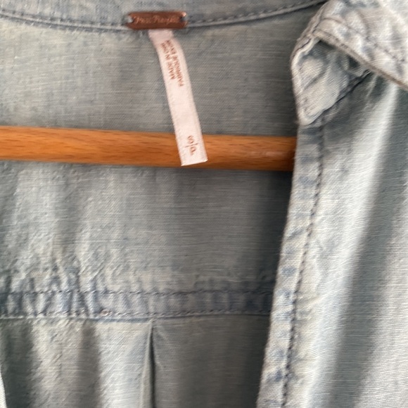 Free people- denim pullover - Picture 8 of 11